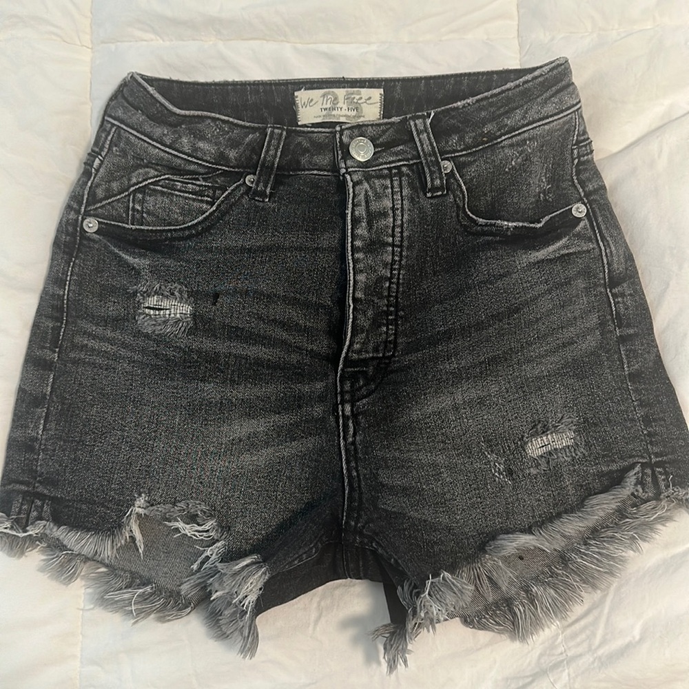 FREE PEOPLE We The Free Crvy Faded Black Distressed Denim Stretchy Shorts 25